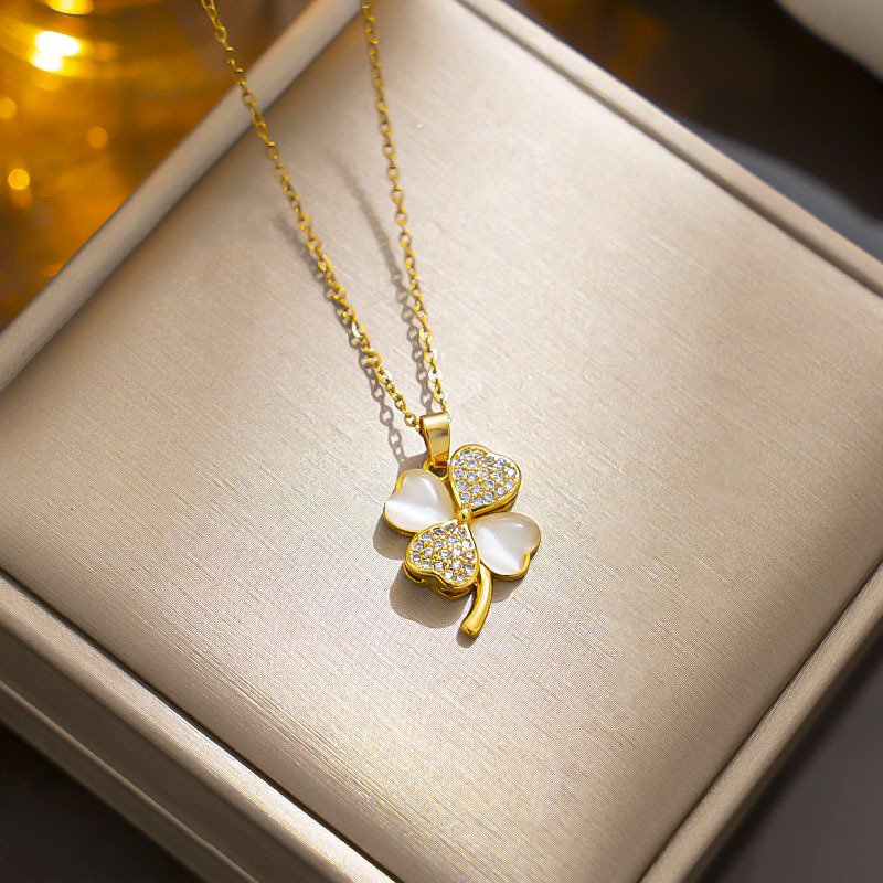 Four-leaf Clover Neck Chain